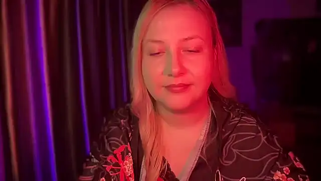 BikiHellena online show from 11/10/25, 03:11