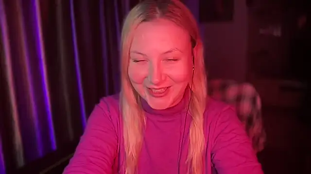 BikiHellena online show from 12/05/25, 01:49