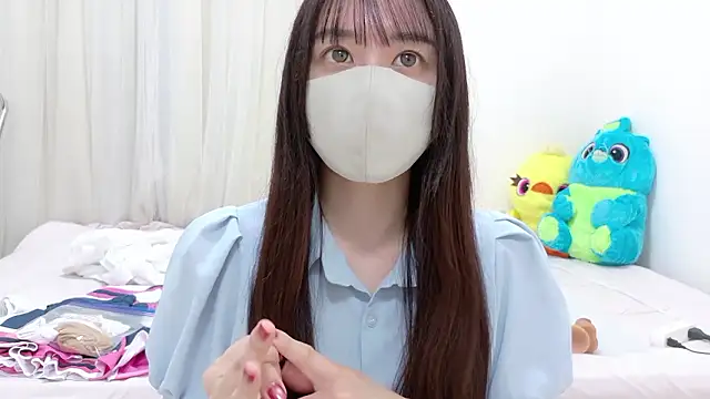  Mia land  online show from 03/23/26, 01:44