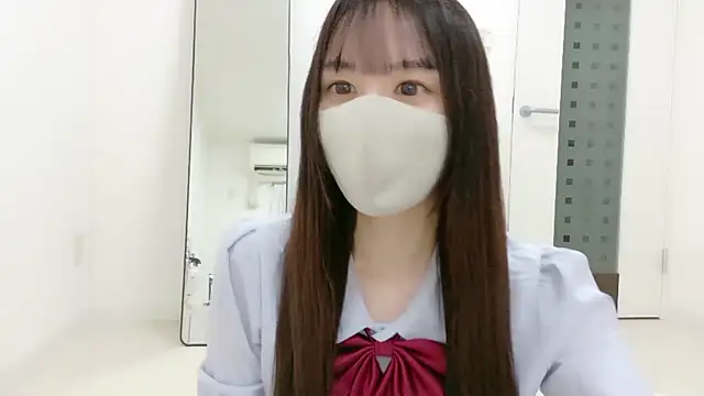  Mia land  online show from 12/15/25, 01:17