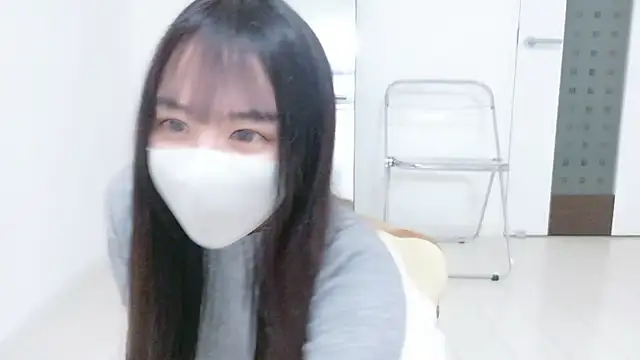  Mia land  online show from 01/13/26, 01:37