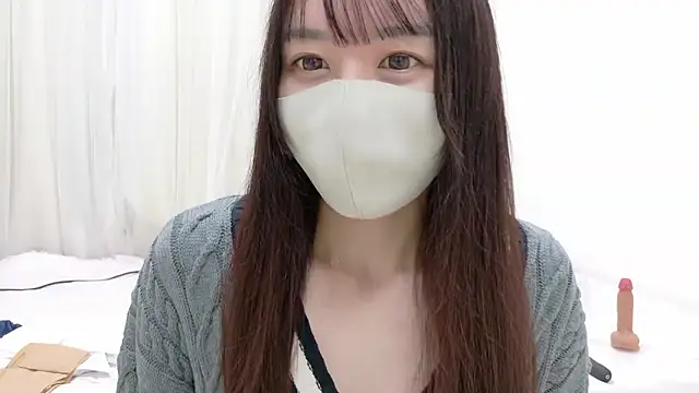  Mia land  online show from 03/20/26, 02:07