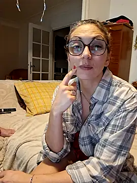 ChouqxxxCoreleone online show from 12/22/25, 08:31