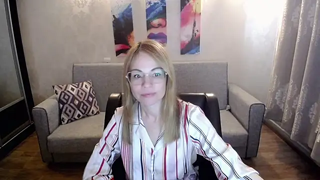 shy hot cat online show from 09/24/25, 08:10