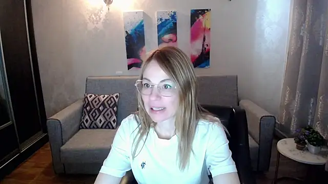 shy hot cat online show from 10/15/25, 06:54