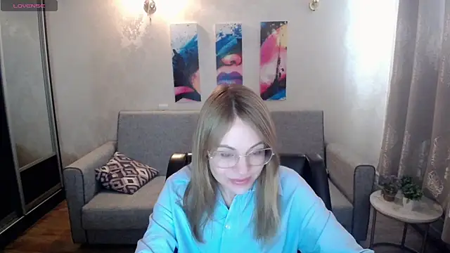 shy hot cat online show from 10/20/25, 06:48