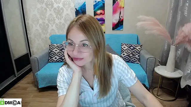 shy hot cat online show from 11/15/25, 08:07