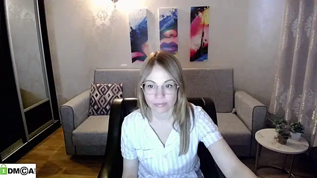 shy hot cat online show from 11/10/25, 08:08