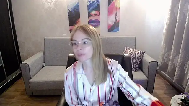 shy hot cat online show from 09/26/25, 07:37