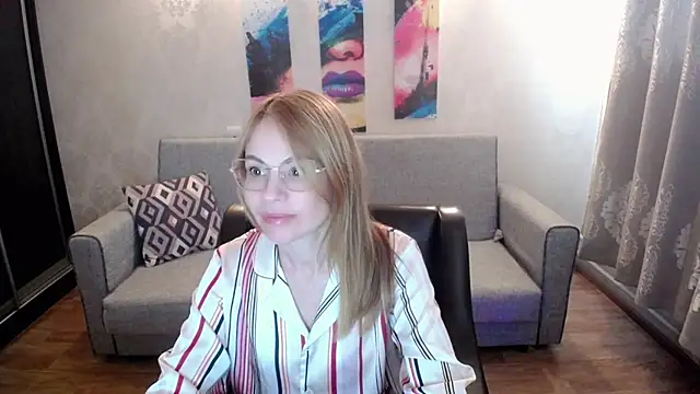 shy hot cat online show from 09/23/25, 09:05