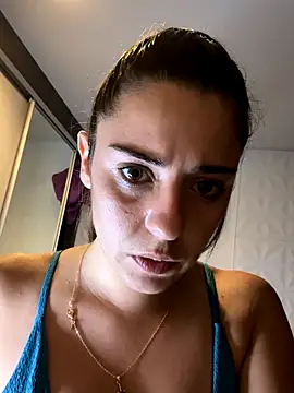 Snapshot of PTlatina chatting on 10/23/25, 06:28 PTlatina online show from 10/23/25, 06:28