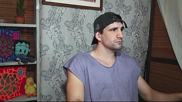 Snapshot of ObeyLust chatting on 09/21/25, 04:56 ObeyLust online show from 09/21/25, 04:56