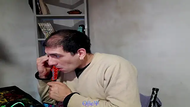 Snapshot of ObeyLust chatting on 09/27/25, 05:24 ObeyLust online show from 09/27/25, 05:24