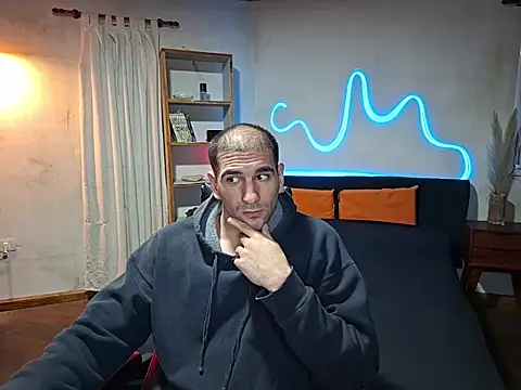 Snapshot of ObeyLust chatting on 11/22/25, 11:36 ObeyLust online show from 11/22/25, 11:36