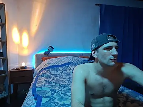 Snapshot of ObeyLust chatting on 11/13/25, 02:48 ObeyLust online show from 11/13/25, 02:48