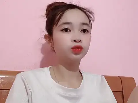 Suna7383 online show from 10/08/25, 03:35