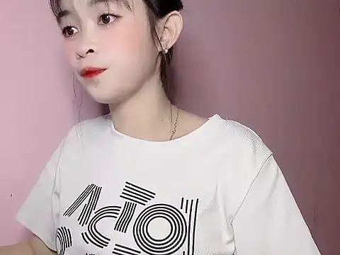 Suna7383 online show from 11/04/25, 03:49