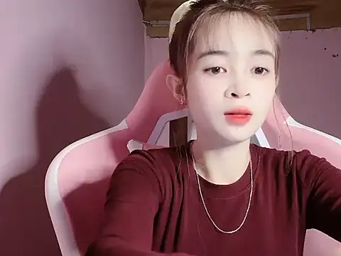 Suna7383 online show from 11/18/25, 04:10