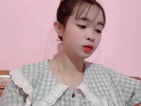 Suna7383 online show from 10/27/25, 05:14