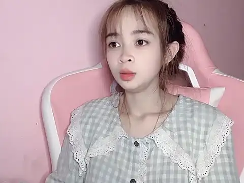 Suna7383 online show from 12/17/25, 05:07