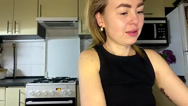 MartaLuna  online show from 03/06/26, 09:10