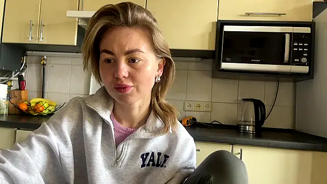 MartaLuna  online show from 04/12/26, 07:44