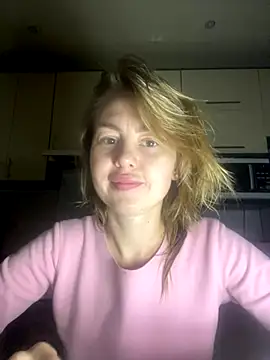 MartaLuna  online show from 11/19/25, 07:03