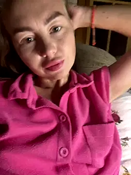 MartaLuna  online show from 10/03/25, 08:54