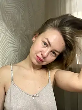 MartaLuna  online show from 11/03/25, 07:13