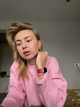 MartaLuna  online show from 10/21/25, 09:09