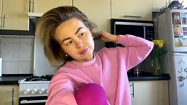 MartaLuna  online show from 03/11/26, 10:42