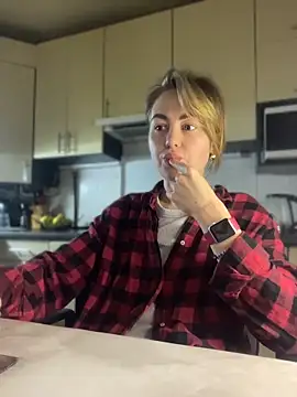 MartaLuna  online show from 04/09/26, 07:20