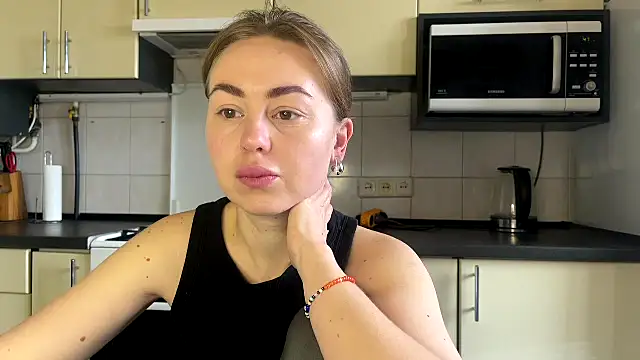 MartaLuna  online show from 03/25/26, 07:30