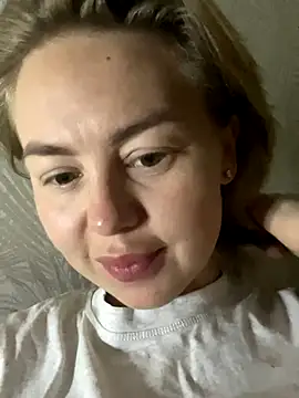 MartaLuna  online show from 10/30/25, 07:11