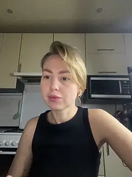 MartaLuna  online show from 12/14/25, 01:28