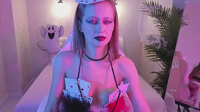 bella li   online show from 10/31/25, 02:19