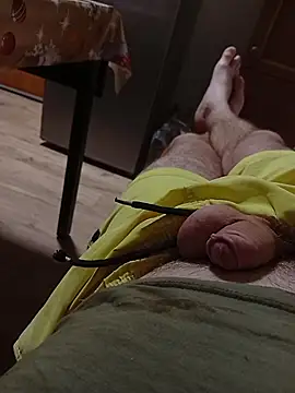 dani0069 online show from 11/13/25, 07:51