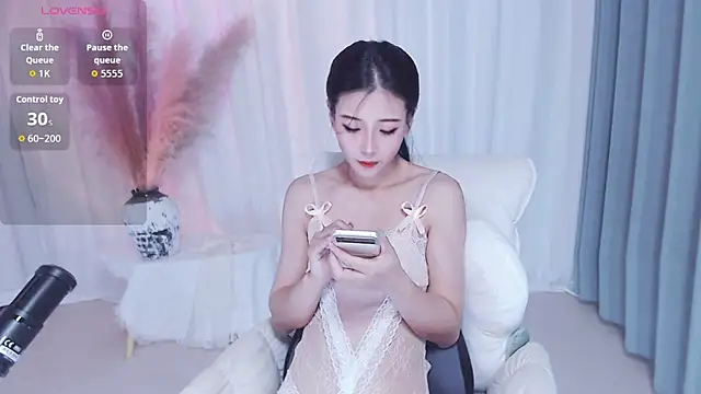 Qiyue99 online show from 09/19/25, 12:03