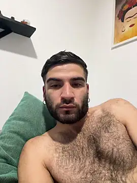 Snapshot of juan_hairy chatting on 09/19/25, 03:10 juan hairy online show from 09/19/25, 03:10