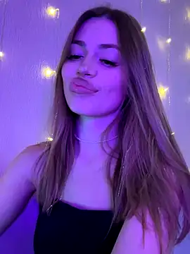 Elizabeth Tay online show from 11/06/25, 05:39