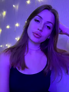 Elizabeth Tay online show from 10/15/25, 04:48