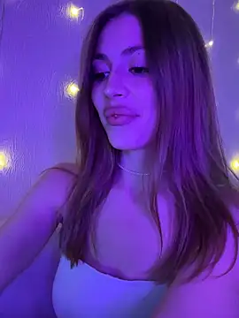 Elizabeth Tay online show from 10/20/25, 04:51