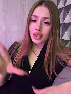 Elizabeth Tay online show from 03/14/26, 06:47