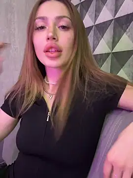 Elizabeth Tay online show from 03/12/26, 07:29