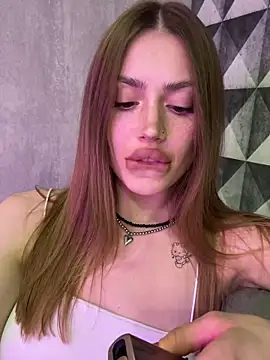 Elizabeth Tay online show from 03/21/26, 06:34