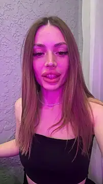 Elizabeth Tay online show from 02/06/26, 05:31