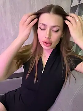 Elizabeth Tay online show from 02/27/26, 07:35