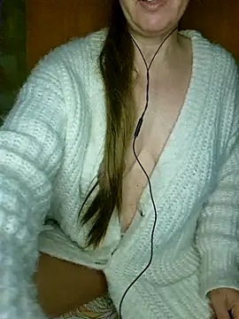 Snapshot of Miciaincalor chatting on 02/11/26, 09:58 Miciaincalor online show from 02/11/26, 09:58