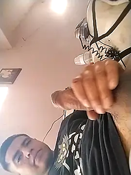 reycam97 online show from 04/14/26, 02:22