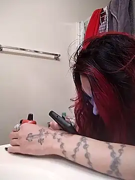 Snapshot of felony000 chatting on 11/08/25, 12:47 felony000 online show from 11/08/25, 12:47